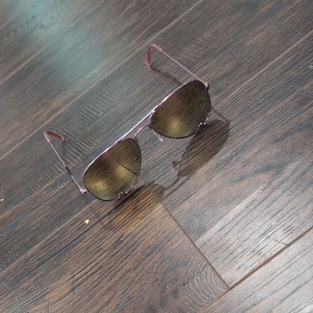 Aviator Sunglasses in Pink Frame with Gradient Lenses